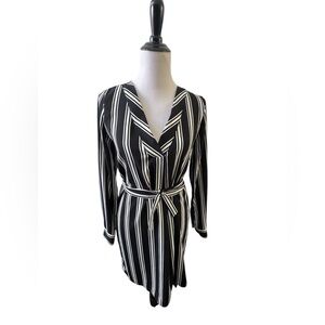 Women’s Forever 21 dress